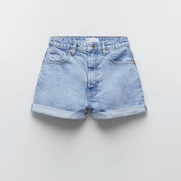 Zara Pants - Light Wash High Waisted Denim Shorts